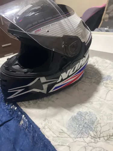 Capacete norisk estado de zero!!!