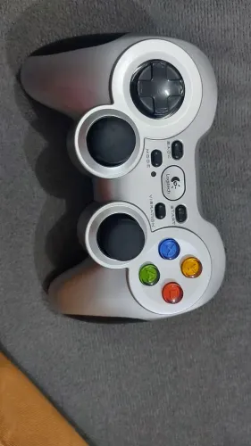 Controle logitech sem fio f710