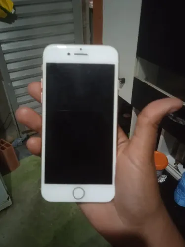 iPhone 8