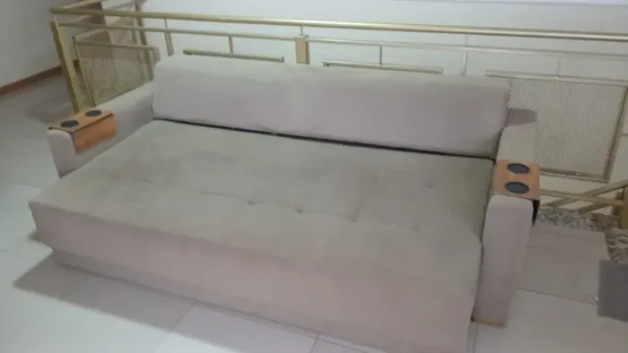 sofa retratil 2x10 x 1,10 marrom