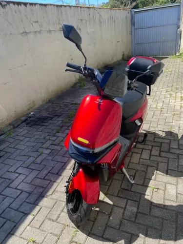 Moto Scooter Elétrica S9 1000W + Baú | Até 80 km de Autonomia