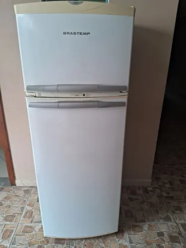 Vendo geladeira Brastemp frost free 