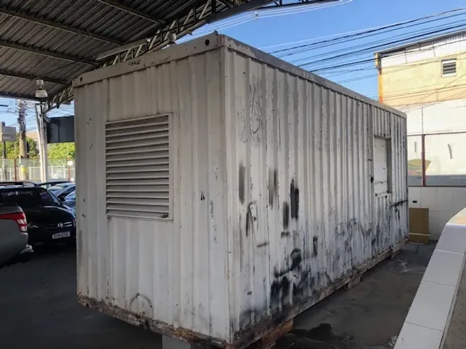 CONTAINER 