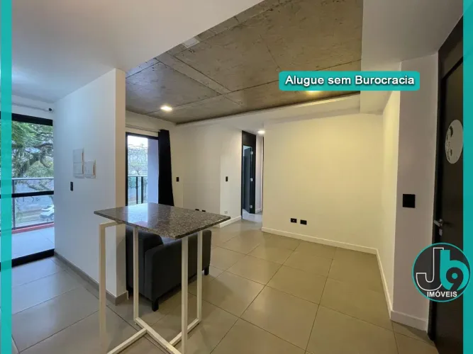Apartamento semimobiliado para Alugar no Bairro Rebouças com 2 quartos, 1 suíte, cozinha p