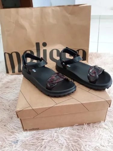 Vendo sandália Melissa Original