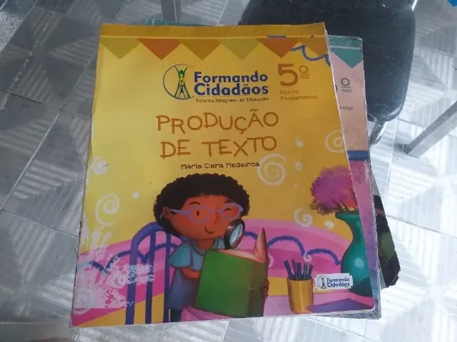 Livro Produção de Texto 5° Ano Ensino Fundamental - Formando Cidadãos