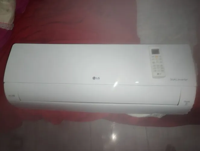 Ar condicionado LG dual inverter de 12 mil BTUs novo todo bom