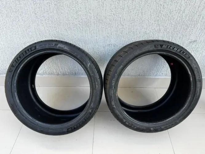 Par (02) Pneus Michelin PS4S 295/30r19