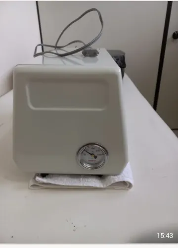Esterilizador de alicates de cutículas 