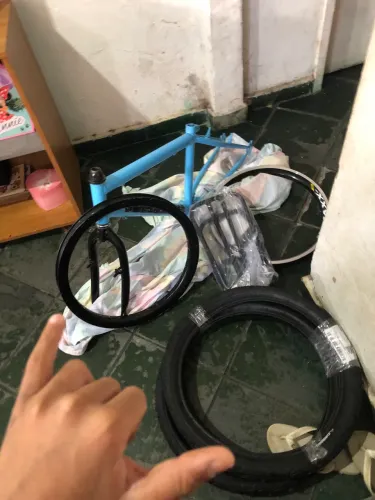 Bike vendo peças de aro 20