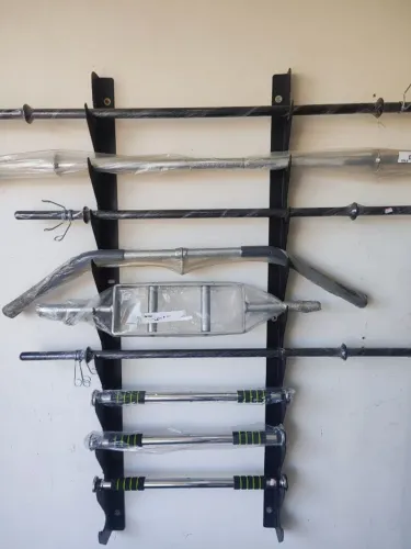 Suporte parede para barras musculação ideal para academia e organização
