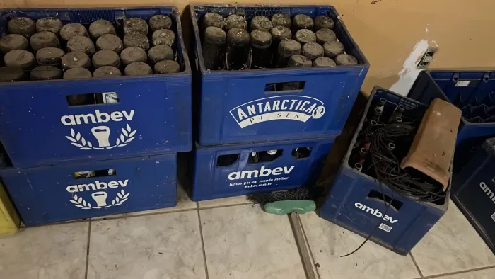 Engradado com garrafas 