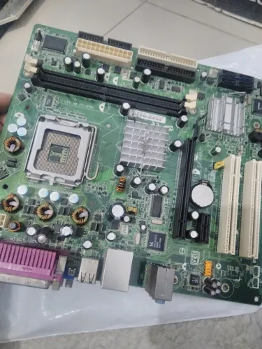 Placa Mãe Intel Desktop Leia o Anúncio