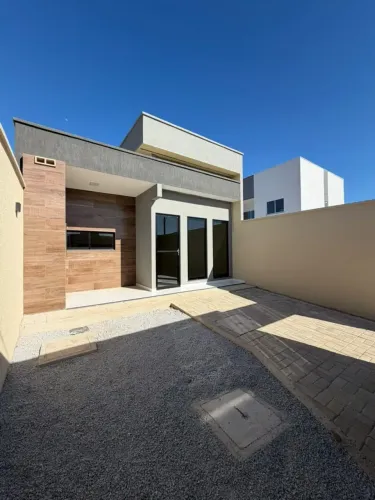 LINDA CASA COM 3 QUARTOS - POR R$320.000 | V941