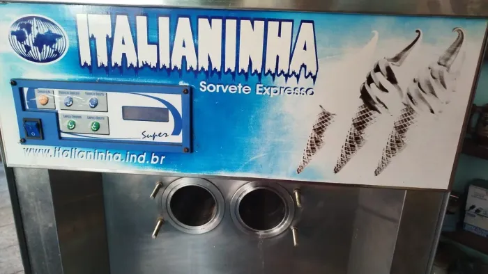 Máquina de sorvete expresso Italianinha