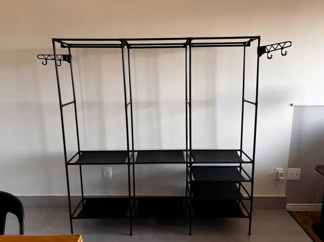 Guarda roupa organizador com 3 volumas