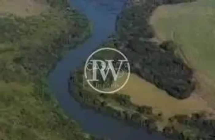 Fazenda à venda em Goiás  110 alqueires, casa sede e terra de alta qualidade