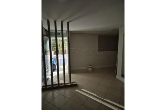 Imóvel Comercial no Centro de Barueri com Recepção sete salas e três banheiros