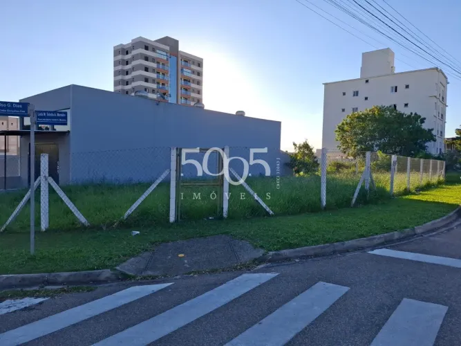 Terreno para venda no bairro Itu Novo Centro com 343m²