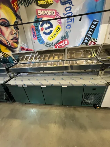Condimentadora refrigerada inox 2.50m - pronta entrega 