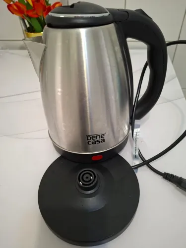 Chaleira elétrica nova
