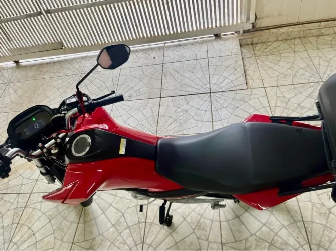VENDO HONDA FAN 160 praticamente nova 