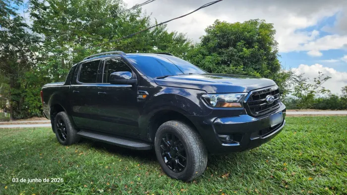Ford Ranger Black 2.2 4X2 CD Diesel AUT 2023