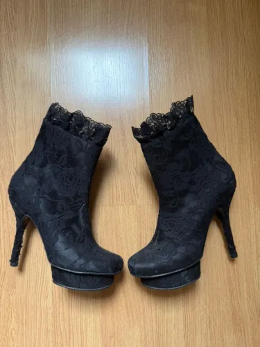 Bota couro cano curto