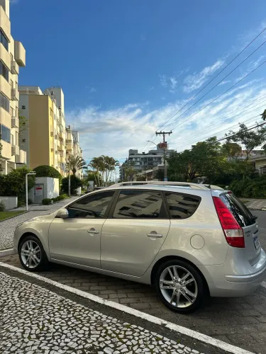 Hyundai I30CW 2.0 16V 145cv Aut. 5P 2012