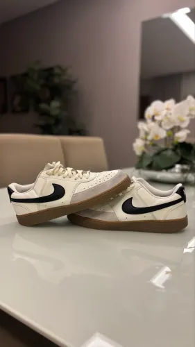 Court vision low 