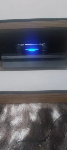 Playstation 4 islim  eselente estado de conservação 