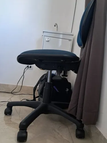 Cadeira de escritorio nova