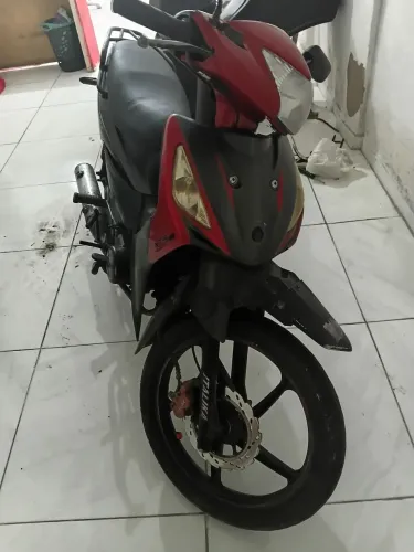 Moto 50cc so no ponto de pegar e rodar com documentos em mãos funcionando partida e pedal