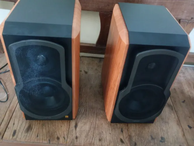 Caixa de som Edifier s1000mkii