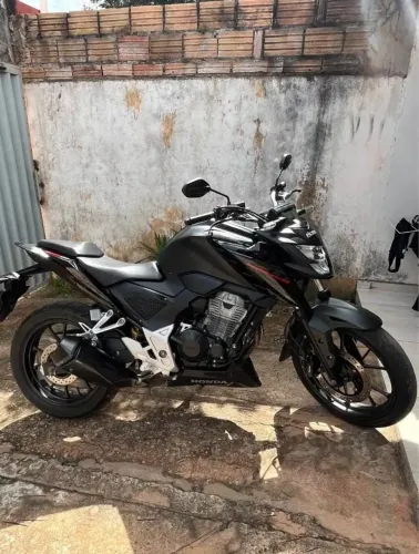 HONDA CB300 2023