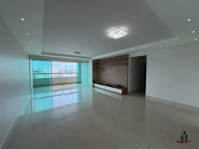Apartamento muito bem localizado com 3 suítes, 180 m2 de área útil, bem ao lado do clube U