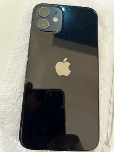 Vendo IPhone 12 em bom estado de uso!