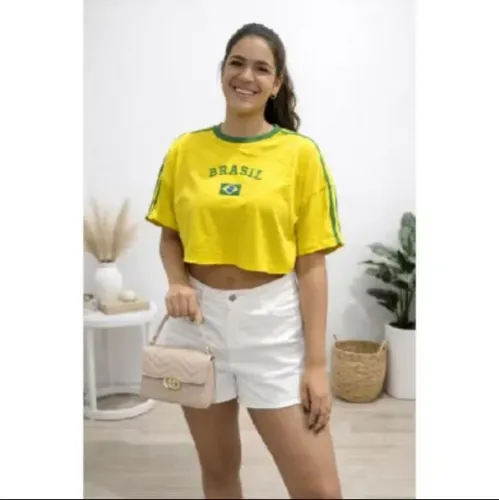 Cropped feminino da Seleção Brasileira. 