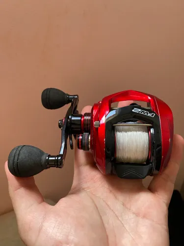 Carretilha Titan FW2 - esquerda 