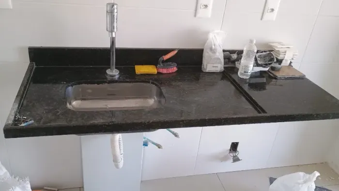 Pia de Granito Verde Ubatuba (não inclui frontão nem torneira)