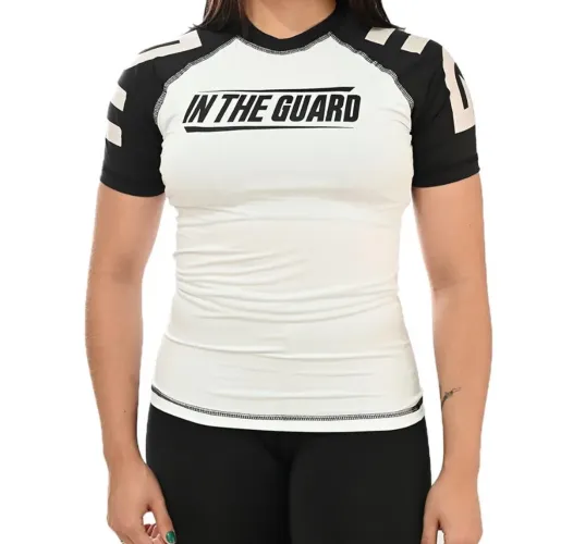 Vende-se rash guard para lutar jiu-jítsu nova !