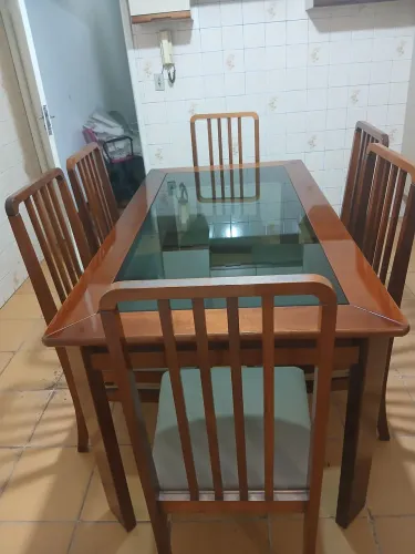 Mesa c/ 6 cadeiras