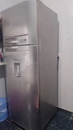 Vende geladeira funcionando perfeitamente