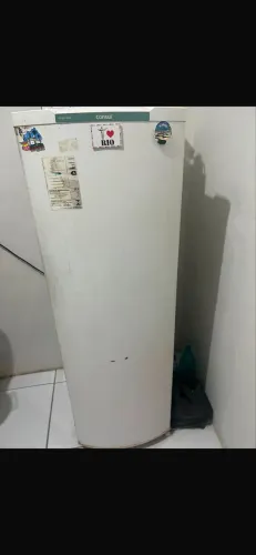 Geladeira com marca de uso