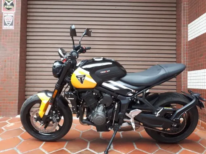 Triumph Trident 660 2025. 