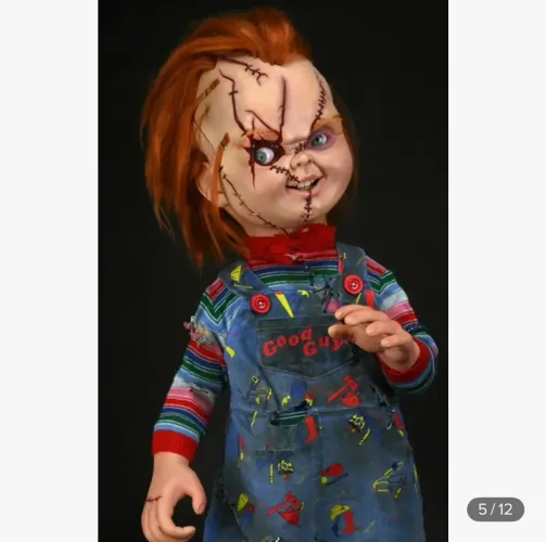 Chucky Neca Ofical