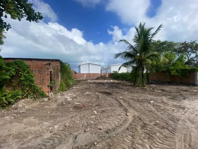 VENDA DE TERRENO EM CANDEIAS