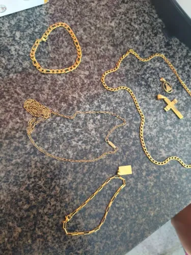Correntes banhadas a ouro pra vender logo