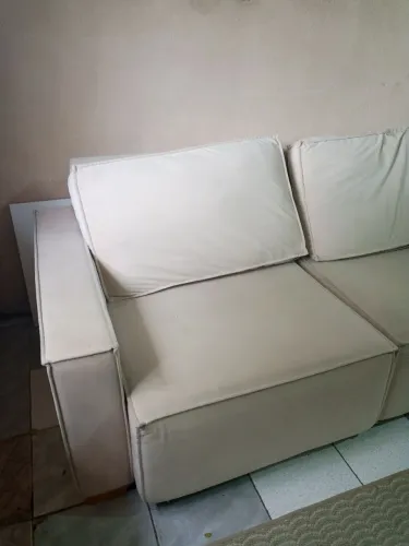 Sofá retrátil bege 2 lugares