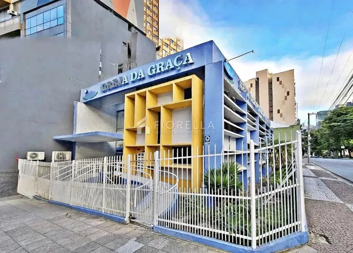 Loja térrea no Centro de Florianópolis, com 1.050m²